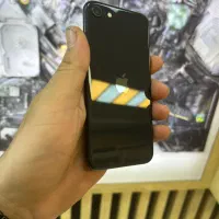 ایفون SEرنگ مشکی پارت نامبر LLA128گیگ
