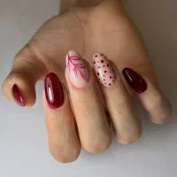 تخفیف پاییزه خدمات ناخن|خدمات آرایشگری و زیبایی|رشت, معلم|دیوار