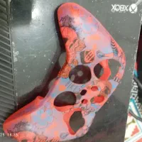 ایکس باکس وان|کنسول، بازی ویدئویی و آنلاین|رباط‌کریم, کیکاور|دیوار