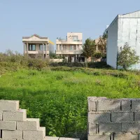 زمین تاپ لوکیشن/شهرکی/با سند و جواز/نزدیک جاده