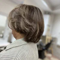 ارایشگر(متخصص مو)