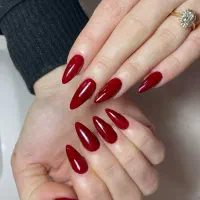 تخفیف یلدایی کاشت اولیه ناخن ۲۵۰ تومن