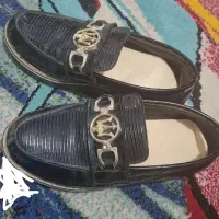 کت زرد و شلوار مشکی و پاپیون و کفش کالج پسرانه|کفش و لباس بچه|فریدونشهر, |دیوار