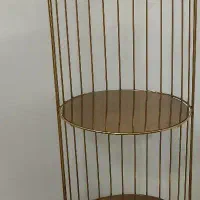 ویترین کنار سالنی طرح قفس