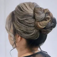 میکاپ و شینیون حرفه ای در مشهد