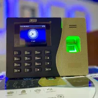 دستگاه حضور و غیاب ZKTeco F200