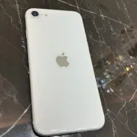 گوشی آیفون se2020 / در حد نو