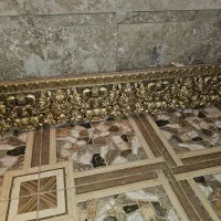 کتیبه 3 متری