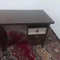 میز کامپیوتر سالم و تمیز|میز تحریر و کامپیوتر|جیرفت, |دیوار