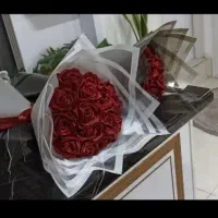 دسته گل و باکس روبانی|گل مصنوعی|الیگودرز, |دیوار