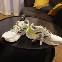 کفش آدیدآس اصل شماره ۴۳|کیف، کفش، کمربند|تهران, شهرک هما|دیوار