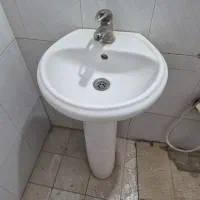 روشویی و آیینه