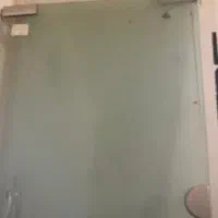 شیشه سکوریت باتجهیزات.