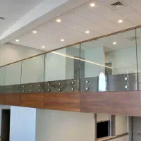 نرده شیشه ای|خدمات پیشه و مهارت|رشت, آب و برق|دیوار