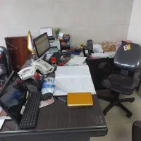 منشی و فروشنده خانم فروشگاه خانه پمپ ومشعل مارلیک