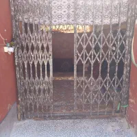 فروش سه طبقه اپارتمان طبقه اول اماده سکونت