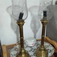 یک جفت چراغ‌ لعل پایهٔ برنجی ،لبه‌قرمز اصل