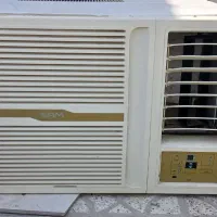 فروش یک دستگاه کولرگازی و درب حمام یا اطاق