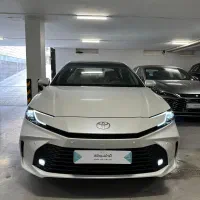 کمری le 2025 ژاپن