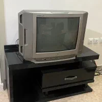 تلوزیون و زیر تلوزیونی جدا