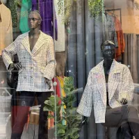 مانکن و چوب کار