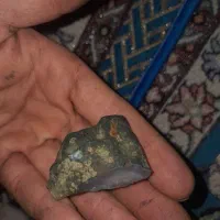 سنگه مخصوص انگشتر و نگین گردنبند.