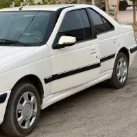 یک عدد خودروپارس مدل 402