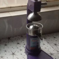 ابمیوه گیر ایستاده و دستی