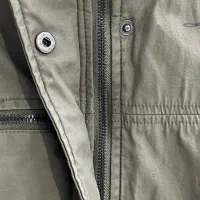 کاپشن|لباس|قم, باسکول|دیوار