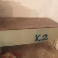 میز تحریر فلزی بزرگ