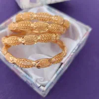 النگوی طرح اماراتی رنگ ثابت بسیار زیبا