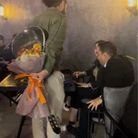 سوپرایز تولد موزیک زنده عکاسی اتاق تولدکافه کیک