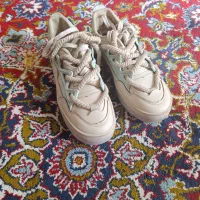 کفش|کیف، کفش، کمربند|آبدانان, |دیوار