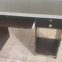 میز کامپیوتر به همراه صندلی چرخان سالم