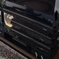 فروش مبلمان ۸ نفره،میز تلویزیون و ویترین.