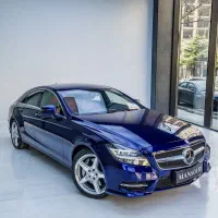نیروی خانم برای دیتیلینگ و کاور بدنه خودرو
