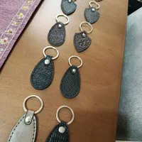 جاکلیدی چرم طبیعی دست دوز