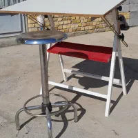 میز نقشه کشی با صندلی