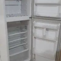 یخچال فریزر اسنوا در حد نو