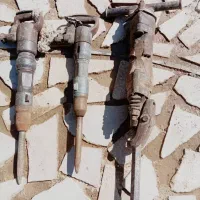 کمپرسور باد حفاری شش سیلندر با پیکور و شیلنگ|ماشین‌آلات صنعتی|شیراز, زرهی|دیوار