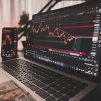 فرصت سرمایه گذاری در بازار جهانی فارکس با تضمین