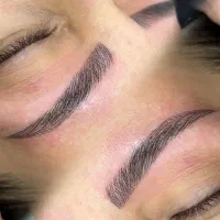 آرایش دائم با متدد روز و لیفت ابرو و مژه