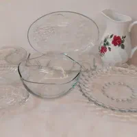 تعدادی ظروف آشپزخانه در حد نو تمیز و سالم|ظروف سرو و پذیرایی|رشت, جانبازان|دیوار