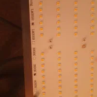 چراغ رشد گیاه سامسونگ،گیاه گلخانه ای،تمام لوازم هس|گل و گیاه طبیعی|شاهرود, |دیوار