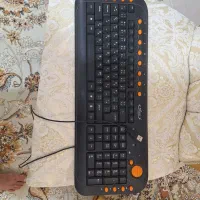 کیبورد سیم دار