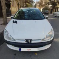 پژو ۲۰۶ صندوق دار v8 کم کار تک برگ سند