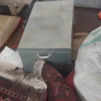صندوق آهنی و فرش  ماشینی و دست دو  جوشقانی