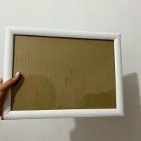 قاب عکس و مدارک