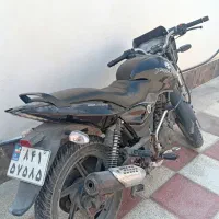 باجاج 180