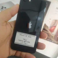 آیفون se2020
